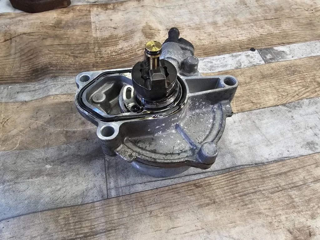 Vacuum pump