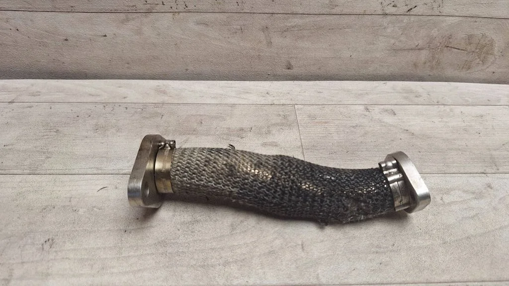 EGR valve line/pipe/hose