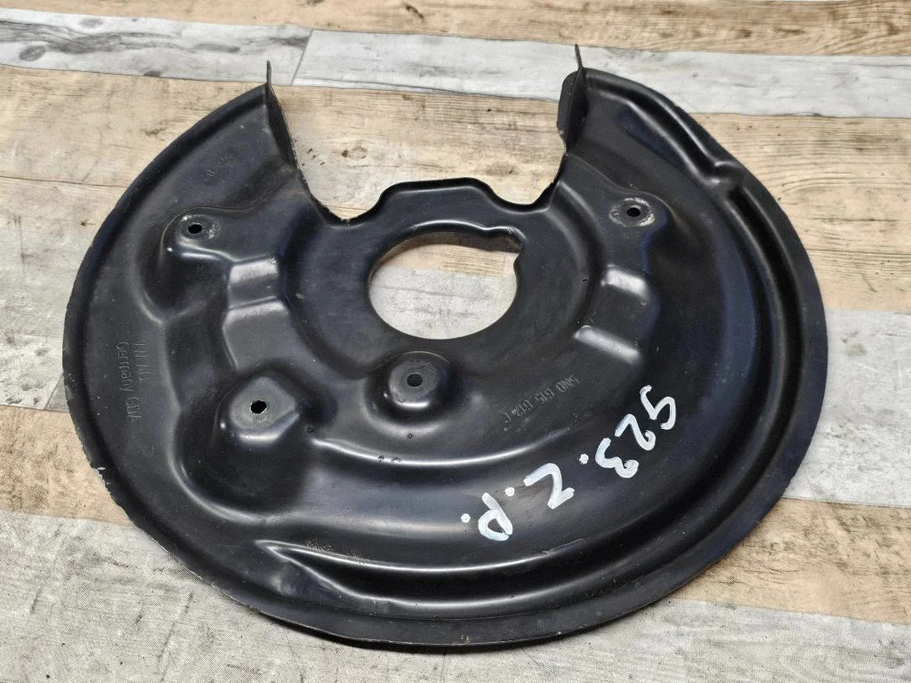 Rear brake disc plate dust cover 5N0615612C