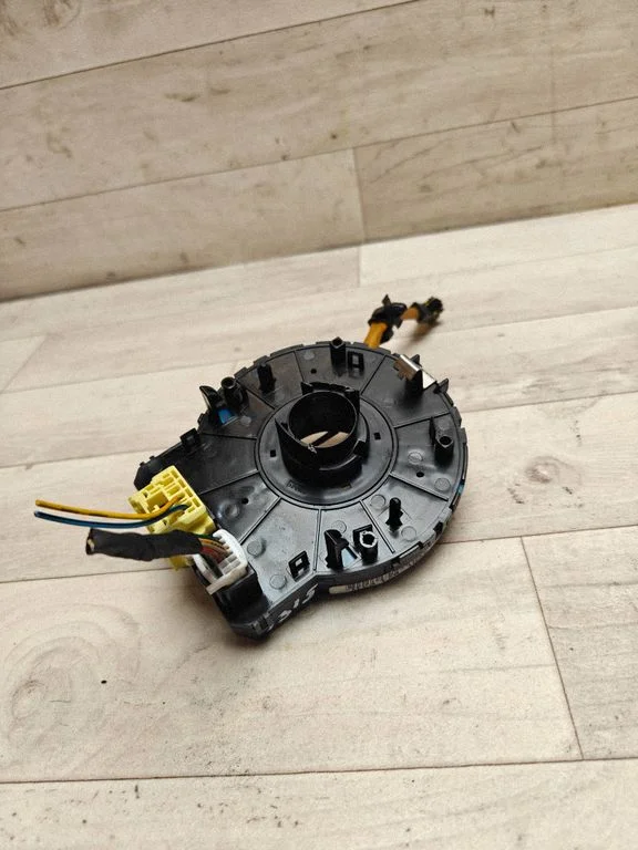 Airbag slip ring squib (SRS ring) – KIA Ceed (2006-2012)