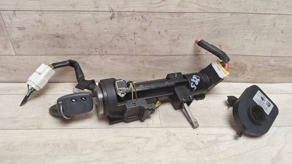 Ignition lock 267T11946