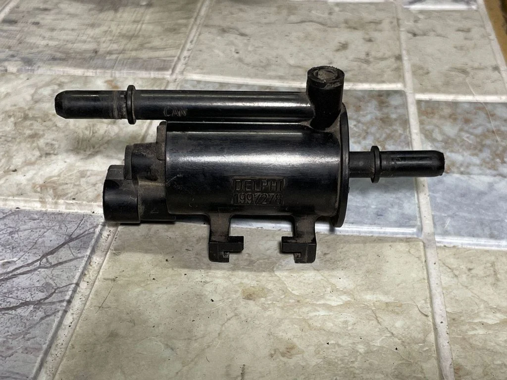 Vacuum valve 1997278