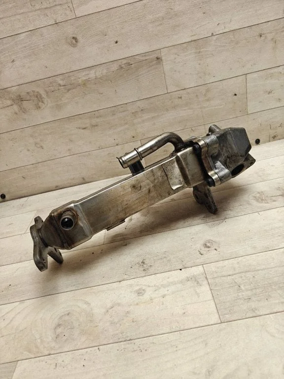 EGR valve 30637142