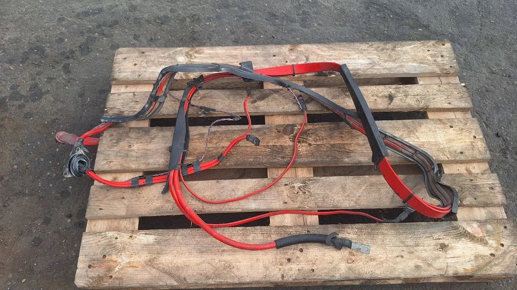 Positive cable (battery) 9150974