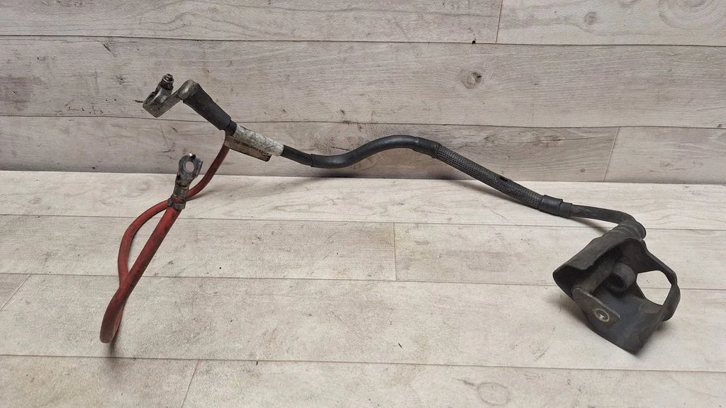 Positive cable (battery)
