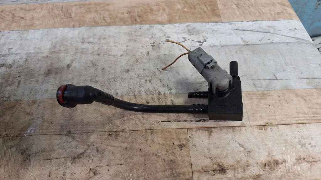 Sensor