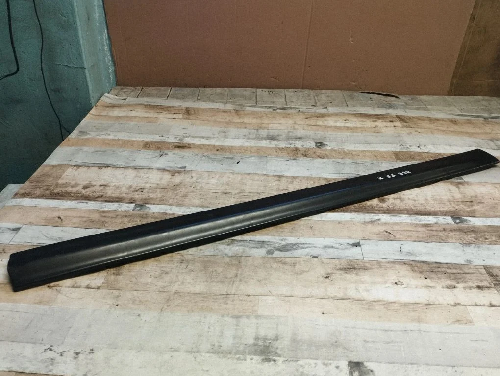 Listwa drzwi przednich – Hyundai Santa Fe (2006-2012)