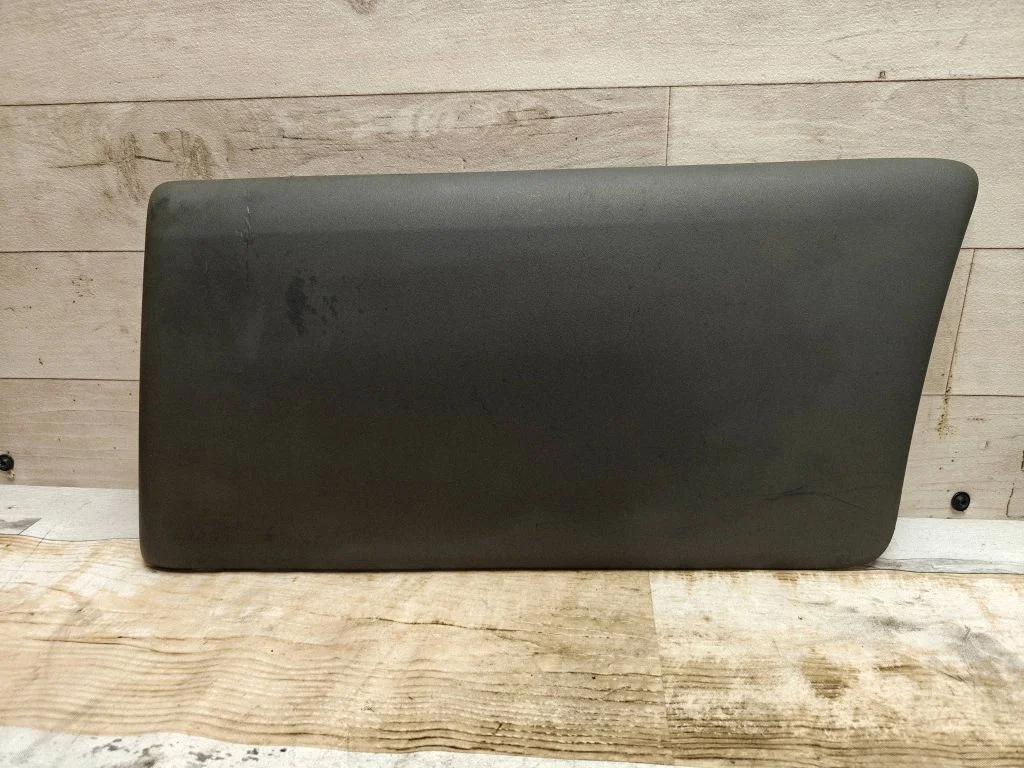 Laadimisukse liist (mold) – Opel Vivaro (2001-2014)