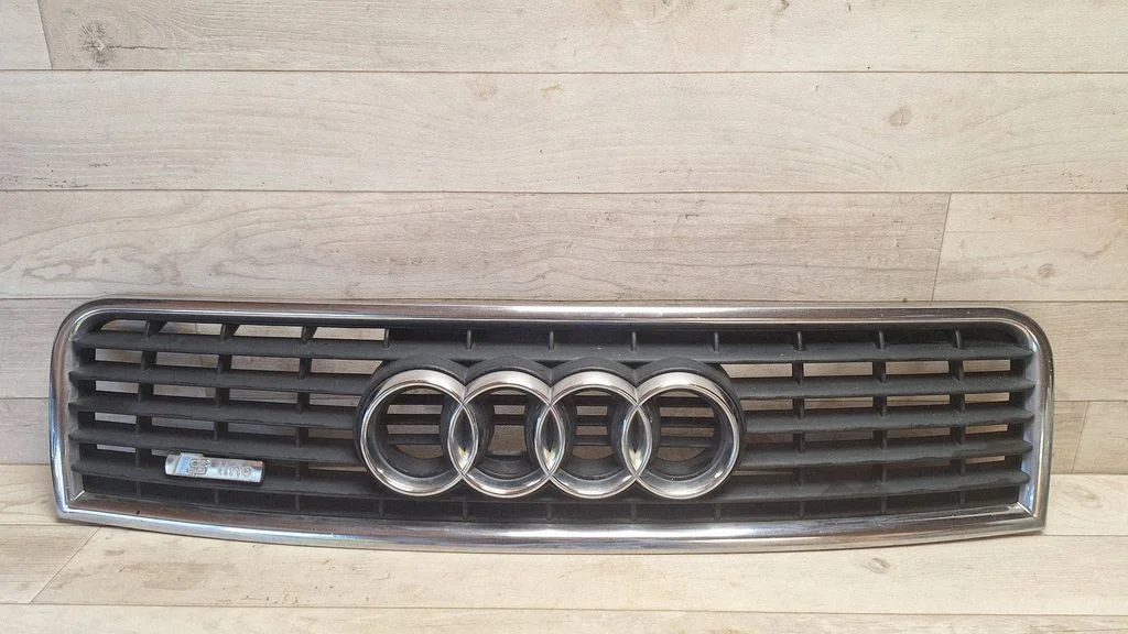 Front grill 8E0853651B