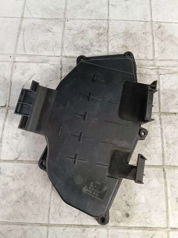Fuse box cover – Audi A6 S6 C7 4G (2011-2018)