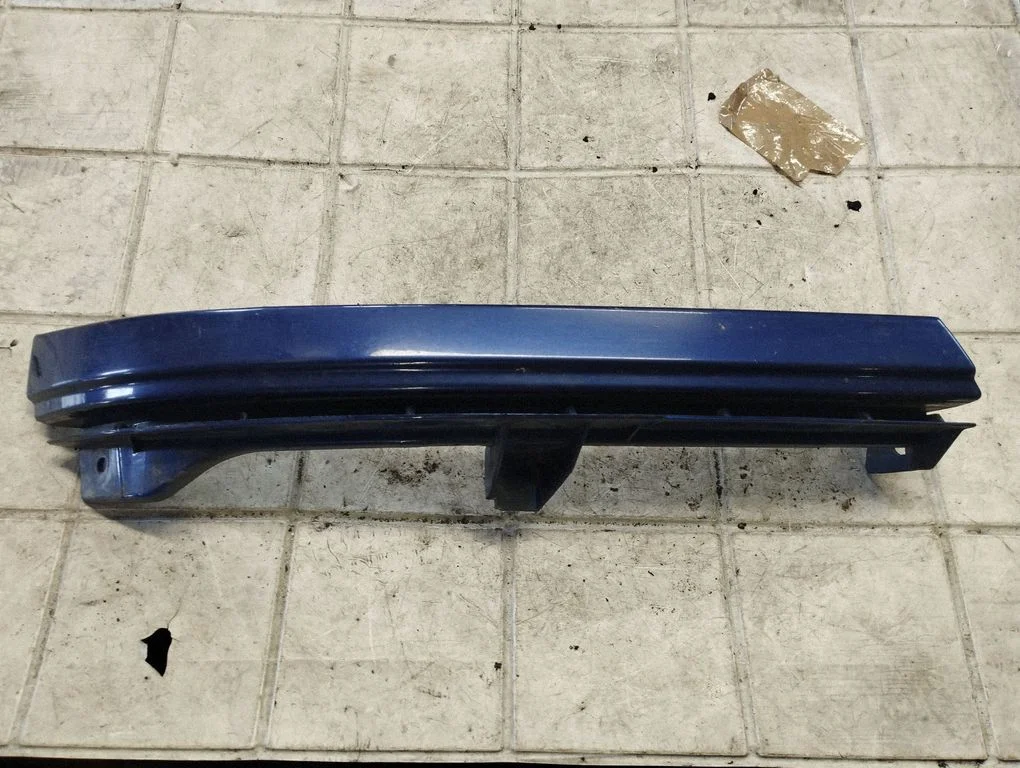Under headlight/headlamp trim – Opel Zafira A (1999-2005)