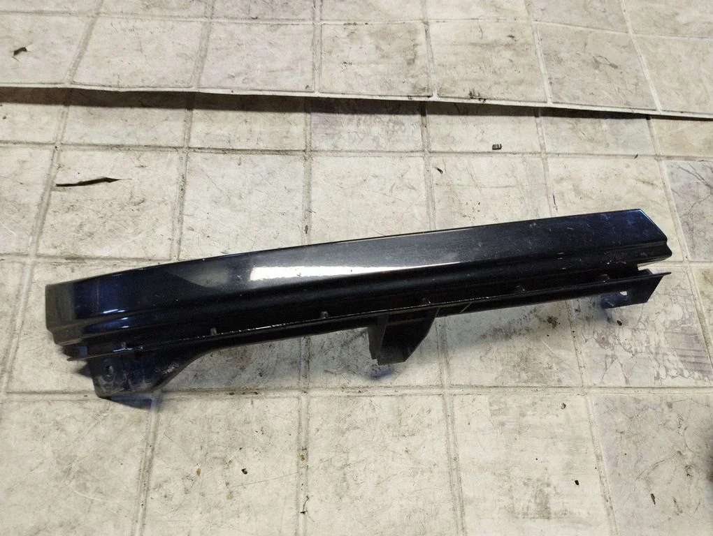 Under headlight/headlamp trim – Opel Zafira A (1999-2005)