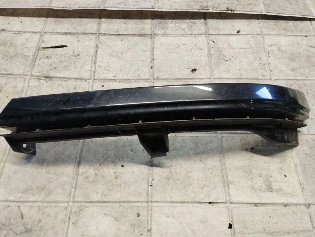 Under headlight/headlamp trim – Opel Zafira A (1999-2005)
