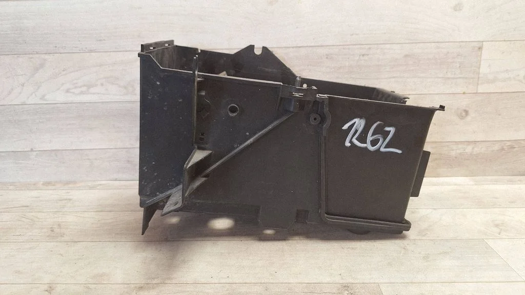 Battery box tray 3M5110723BU