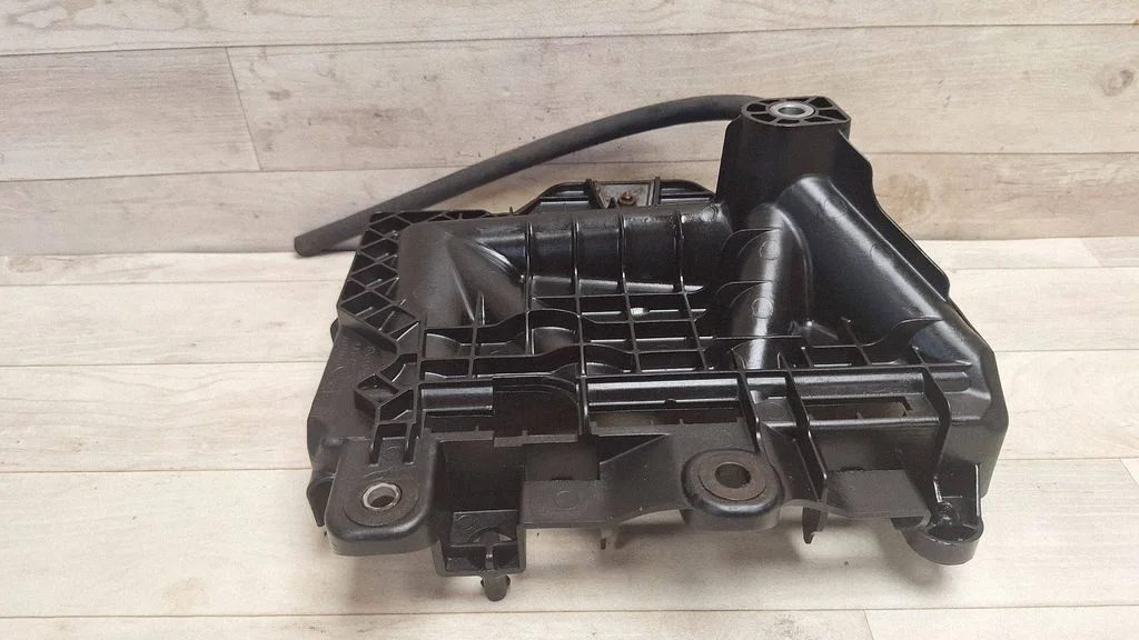 Battery tray 6Q0915331