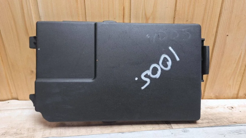 Battery box tray cover/lid 1K0915443