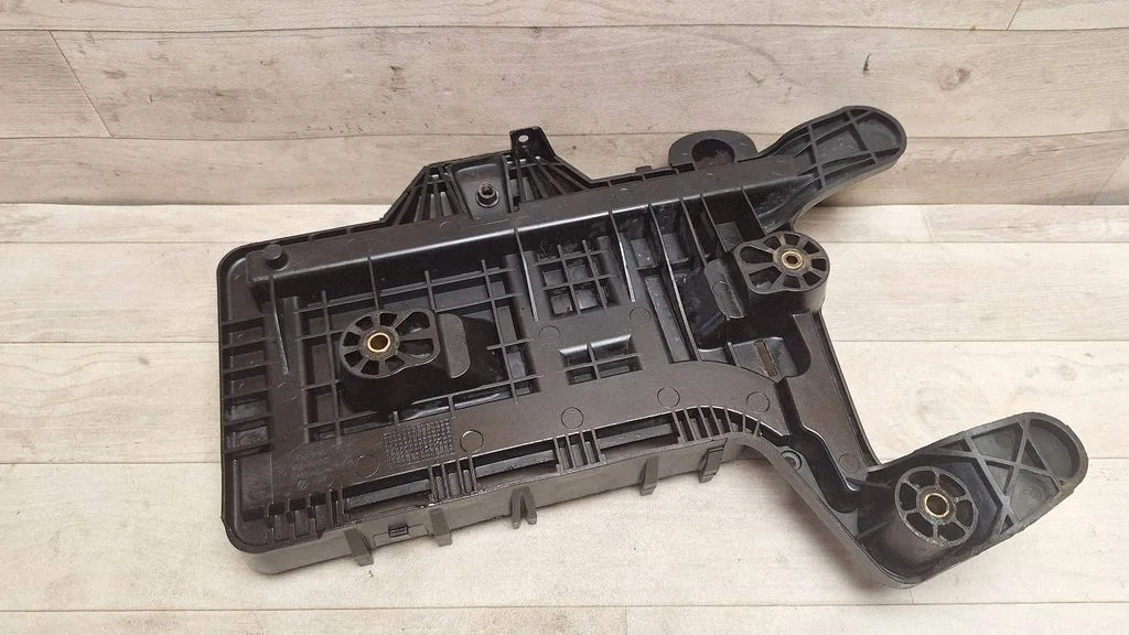Battery tray 1K0915333C