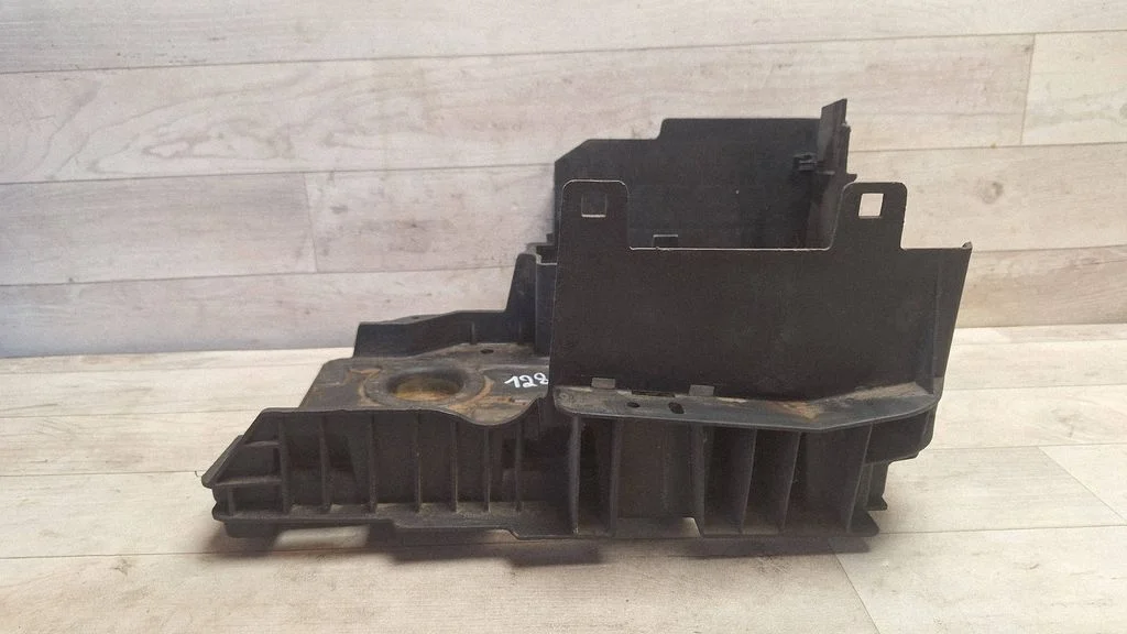 Battery tray 8200208056
