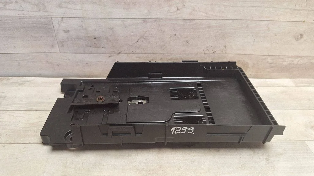 Battery tray – Ford Mondeo MK V (2014-)