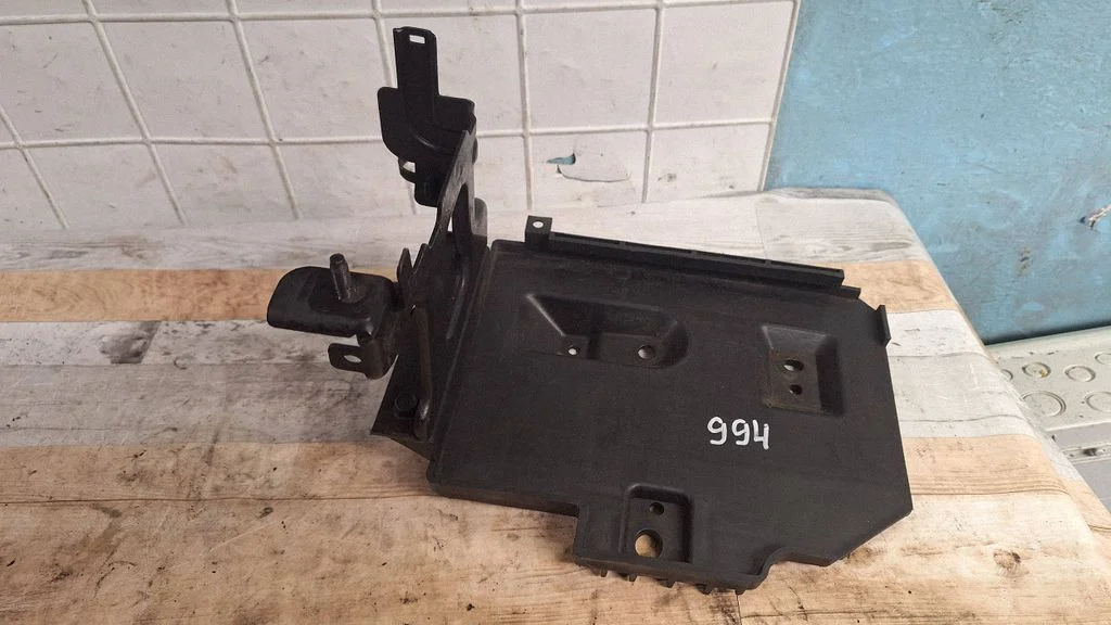 Aku klamber 371502F200