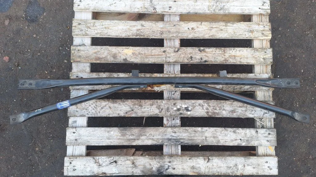 Other engine bay part 8R0805629C