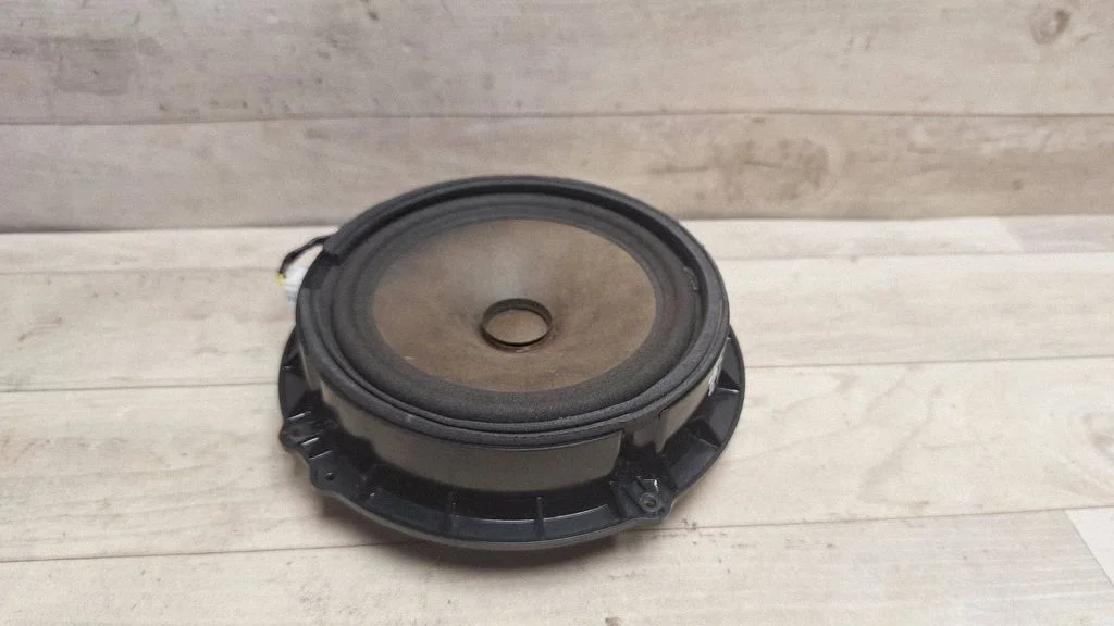 Front door speaker 963301H000