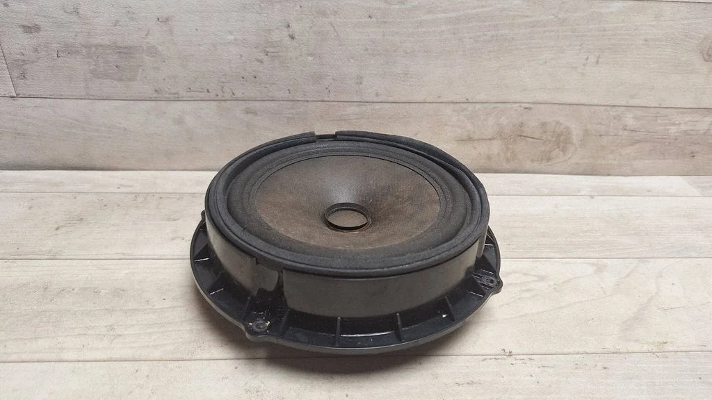 Front door speaker 963301H000