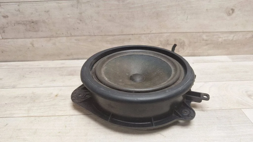 Front door speaker 8P0035411C