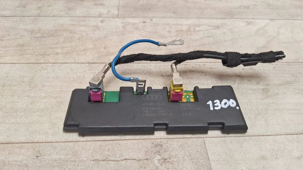 Aerial antenna amplifier 4F5035225AJ