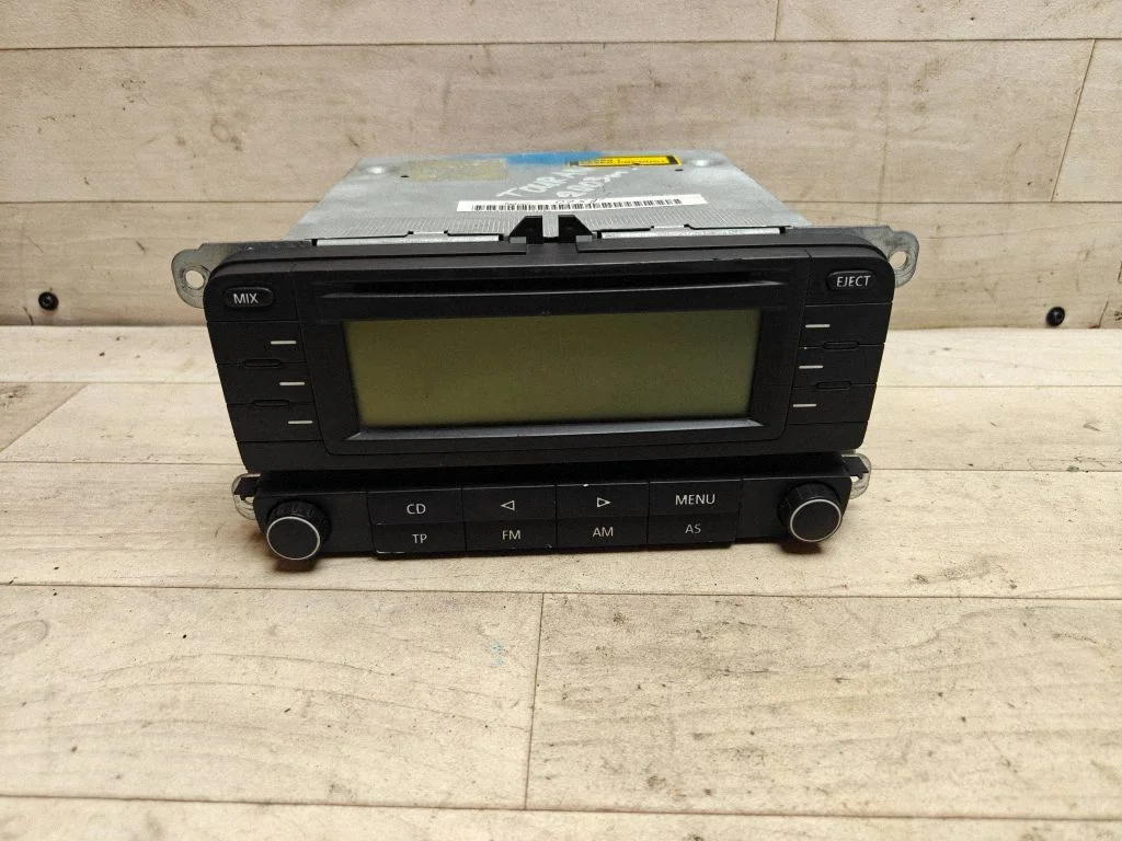 Radio/CD/DVD/GPS head unit 1K0035186D