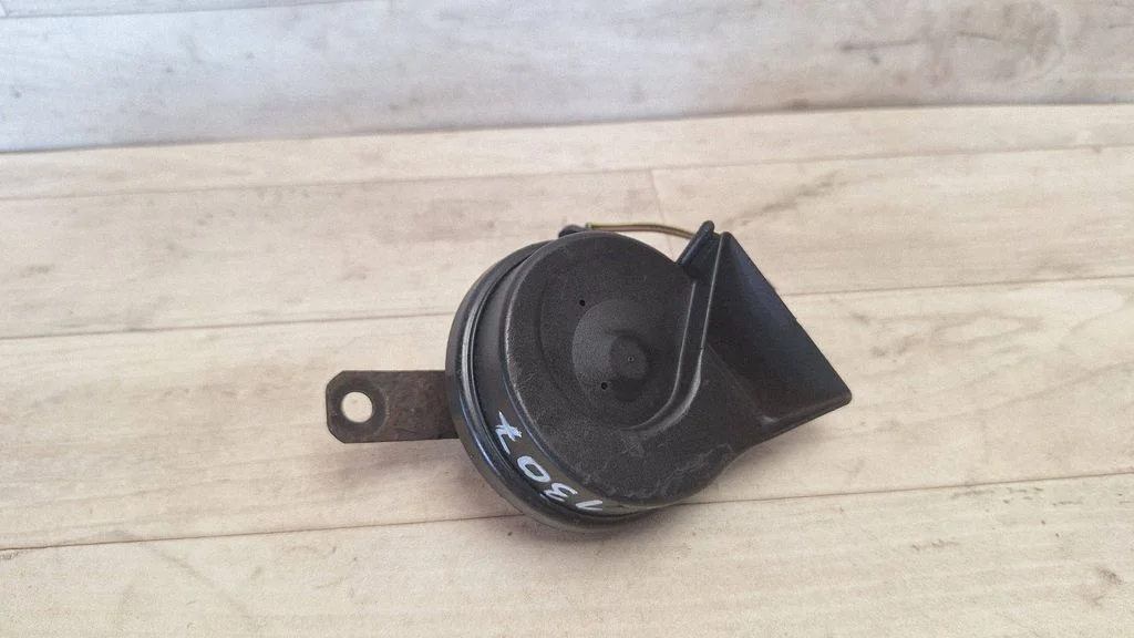 Horn signal E1000233