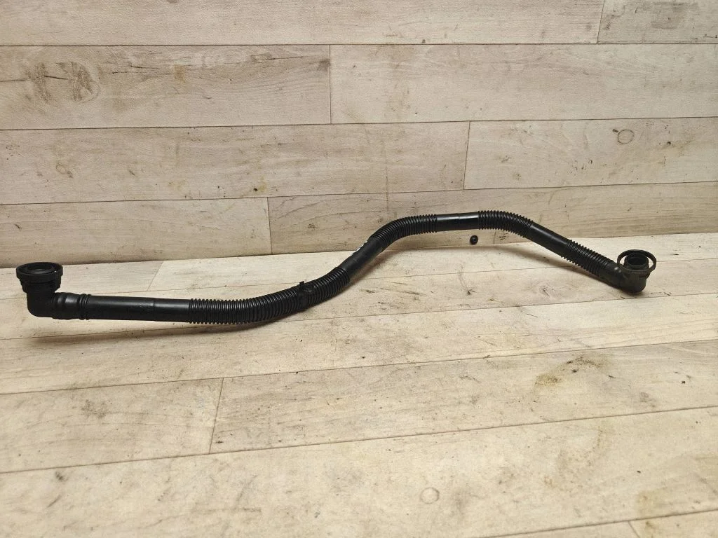 Kartera ventilācija/caurulīte(-s)/šļūtene(-s) 078133817R