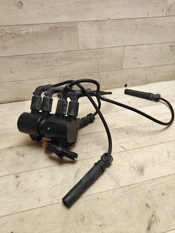 High voltage ignition coil