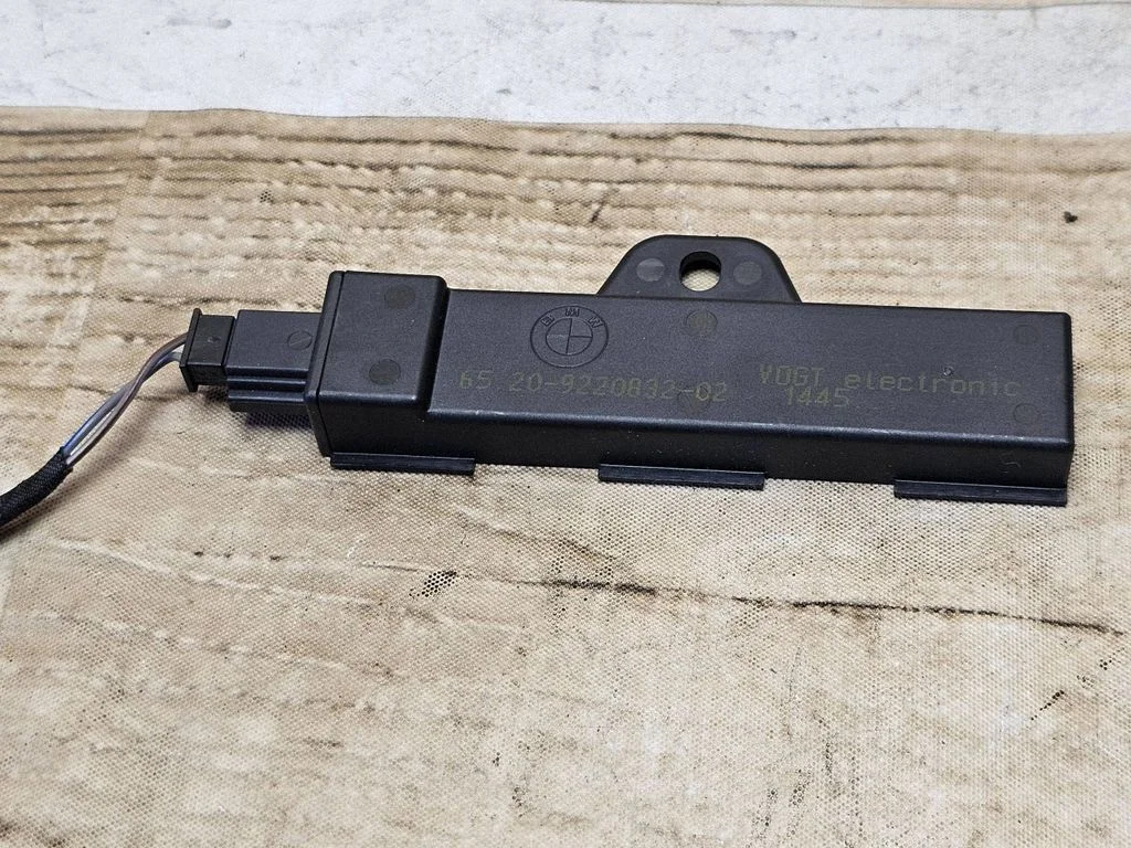 Interior comfort aerial antenna – BMW 3 Series F30 F35 F31 (2012-2018)
