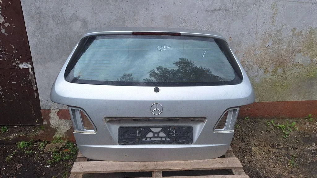 Rear windscreen/windshield window – Mercedes-Benz B-Class W245 (2005-2011)