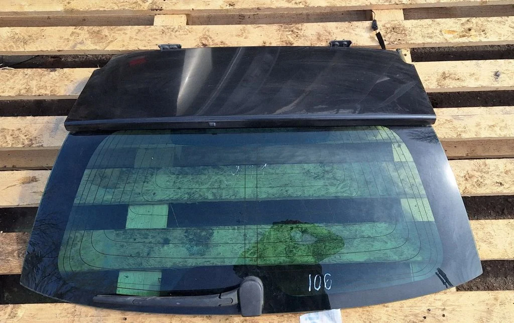 Rear windscreen/windshield window