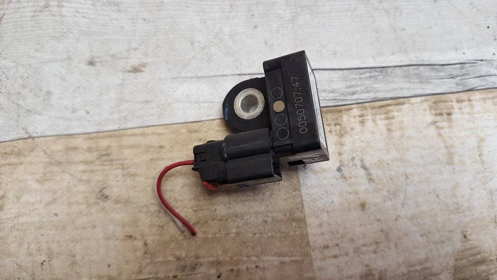 Airbag deployment crash/impact sensor GP9A57KC0