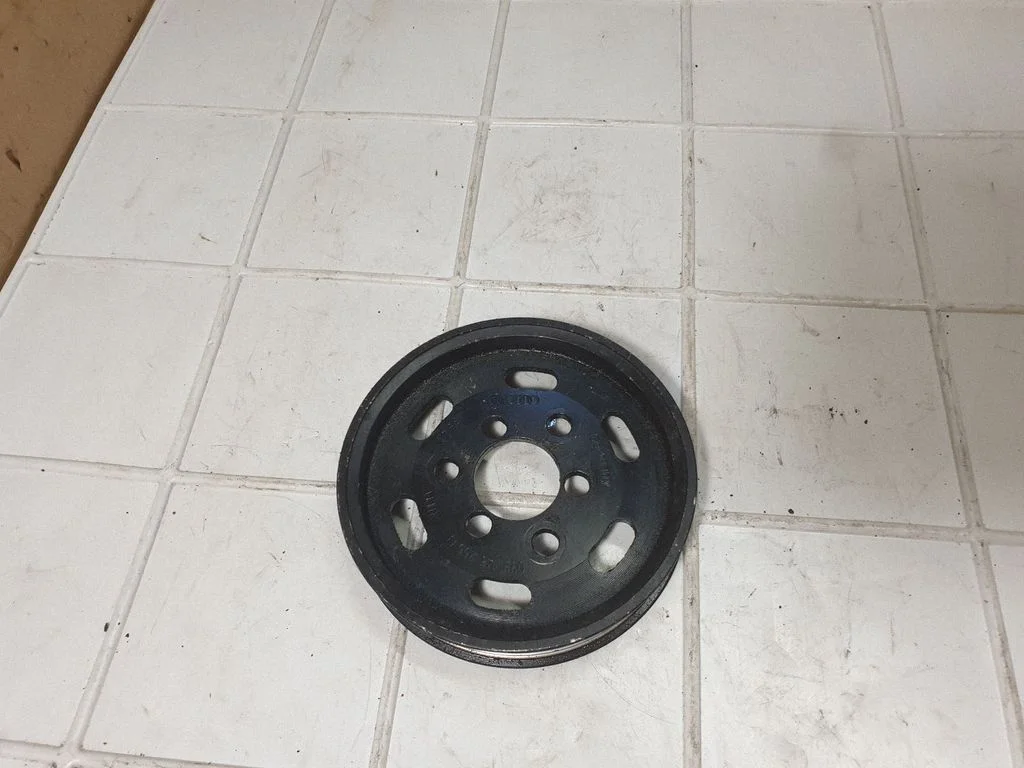 Power steering pump pulley – Audi A4 S4 B7 8E 8H (2005-2008)