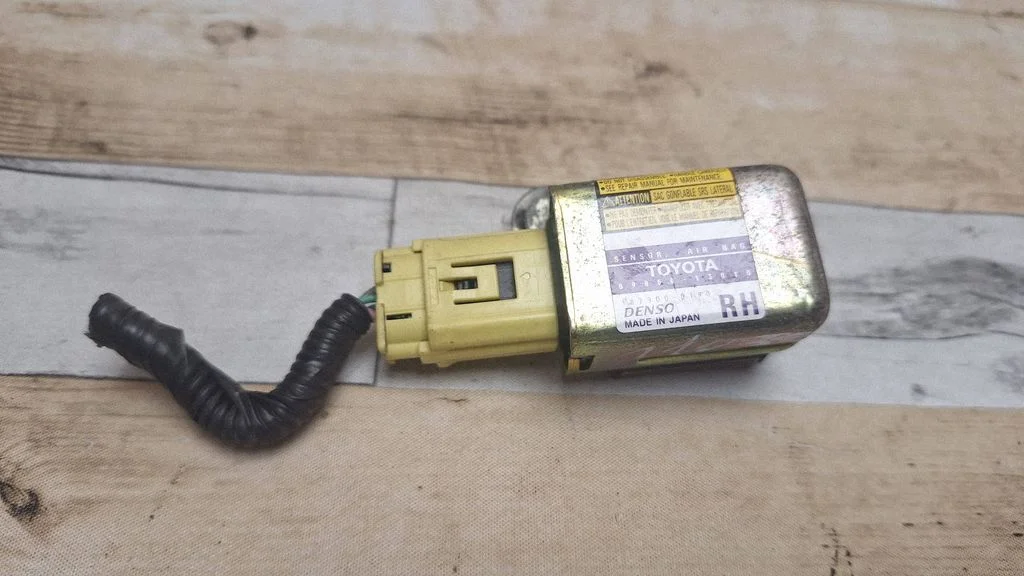 Airbag deployment crash/impact sensor 8986013010
