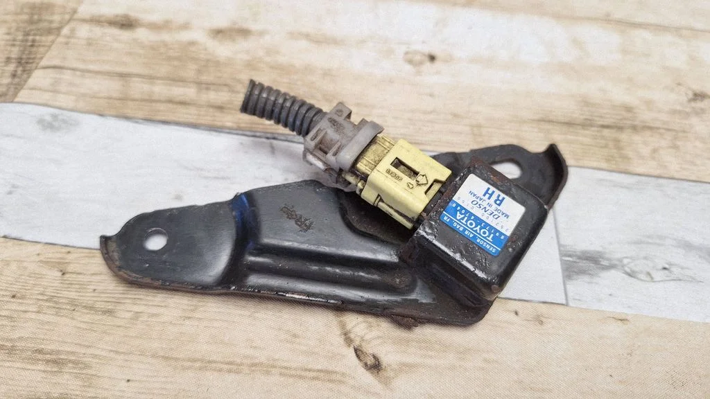 Airbag deployment crash/impact sensor 8917347040