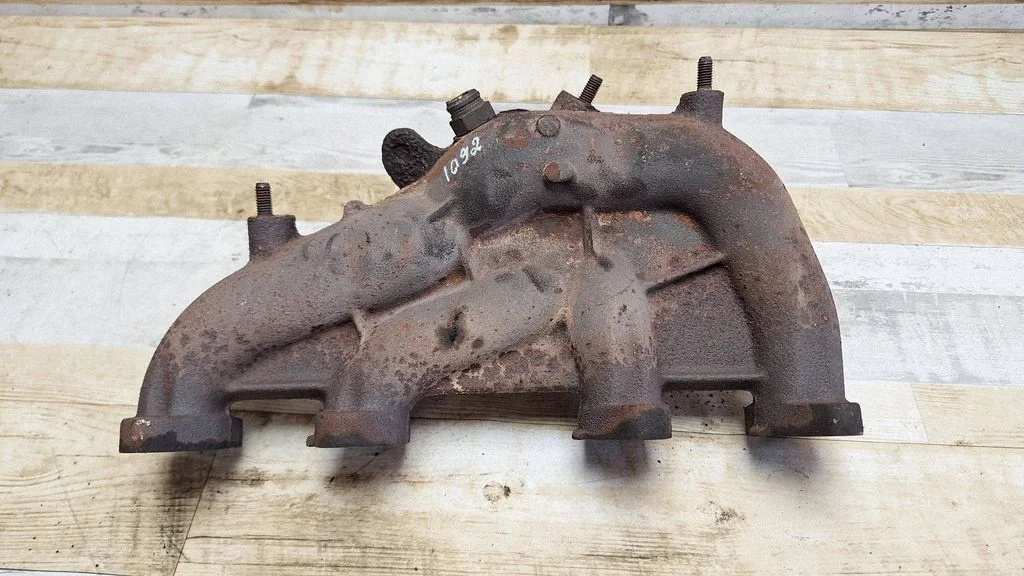 Exhaust manifold – Volkswagen Jetta V (2005-2010)