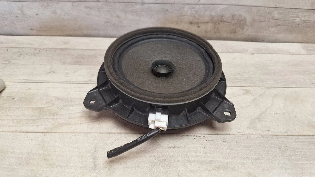 Rear door speaker – Toyota Auris 150 (2006-2012)