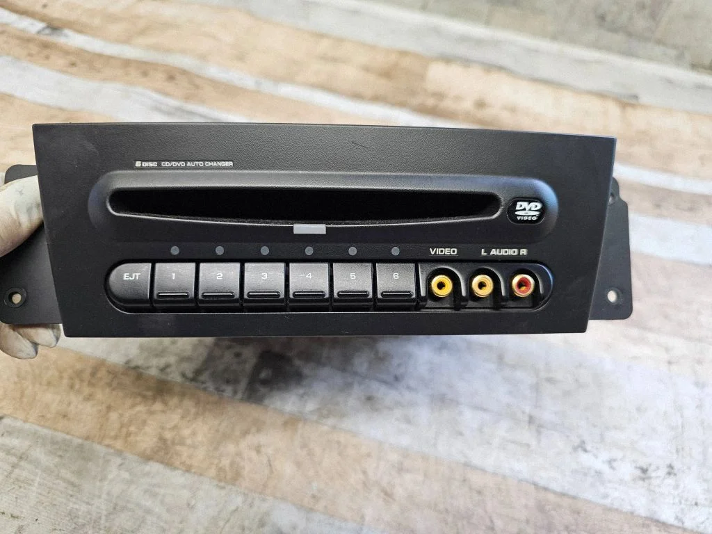 CD/DVD changer