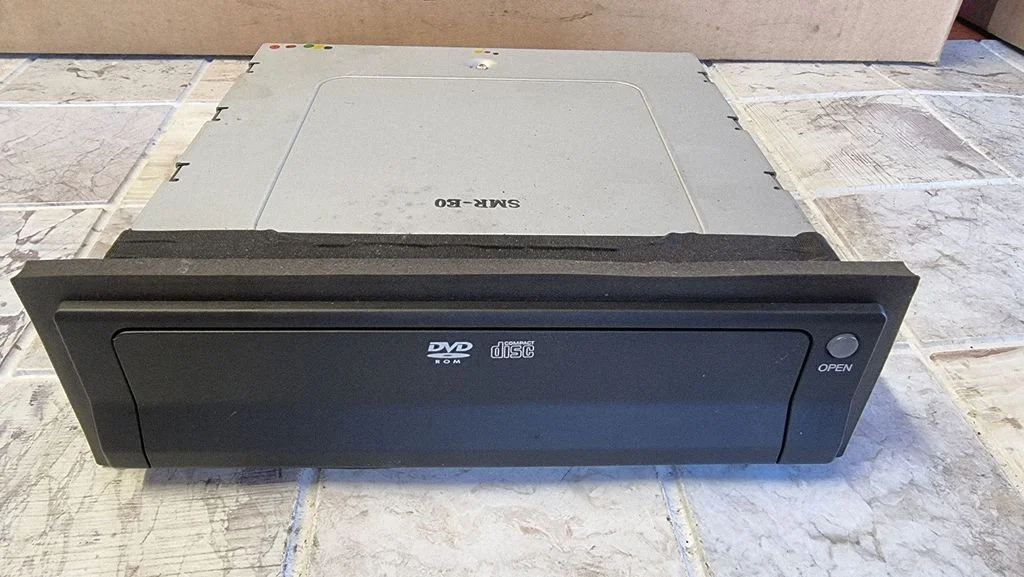 CD/DVD changer – Honda Civic (2006-2011)