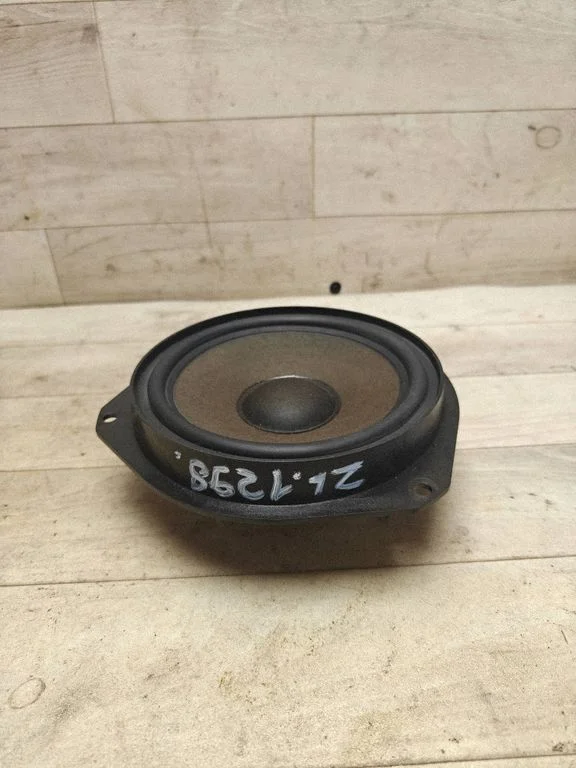 Rear door speaker 24423552