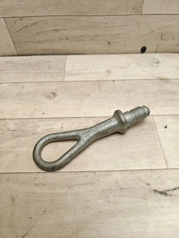 Towing hook eye – Volkswagen Golf IV (1998-2005)