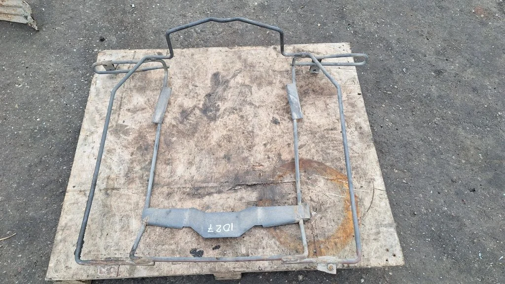 Spare wheel mounting bracket – Volkswagen Crafter (2006-2016)