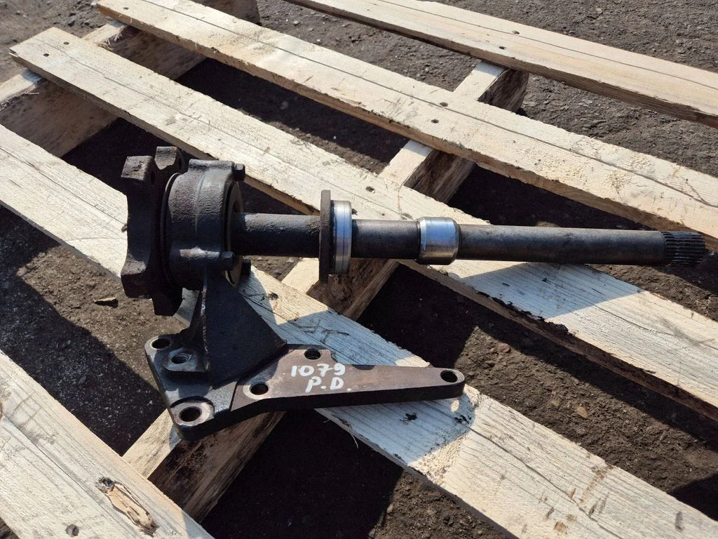Driveshaft support bearing – front right
