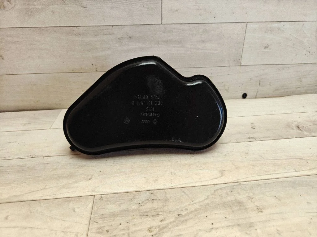 Vacuum air tank 8D0131541B