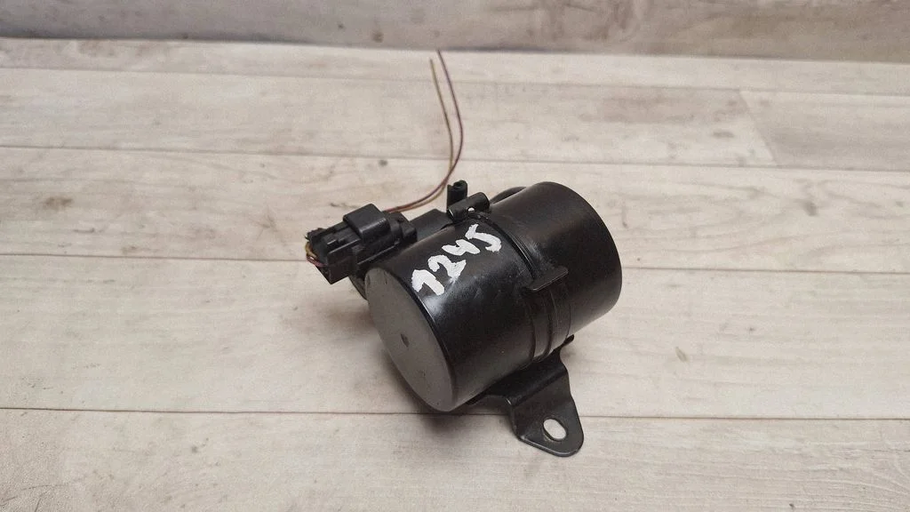Vacuum air tank
